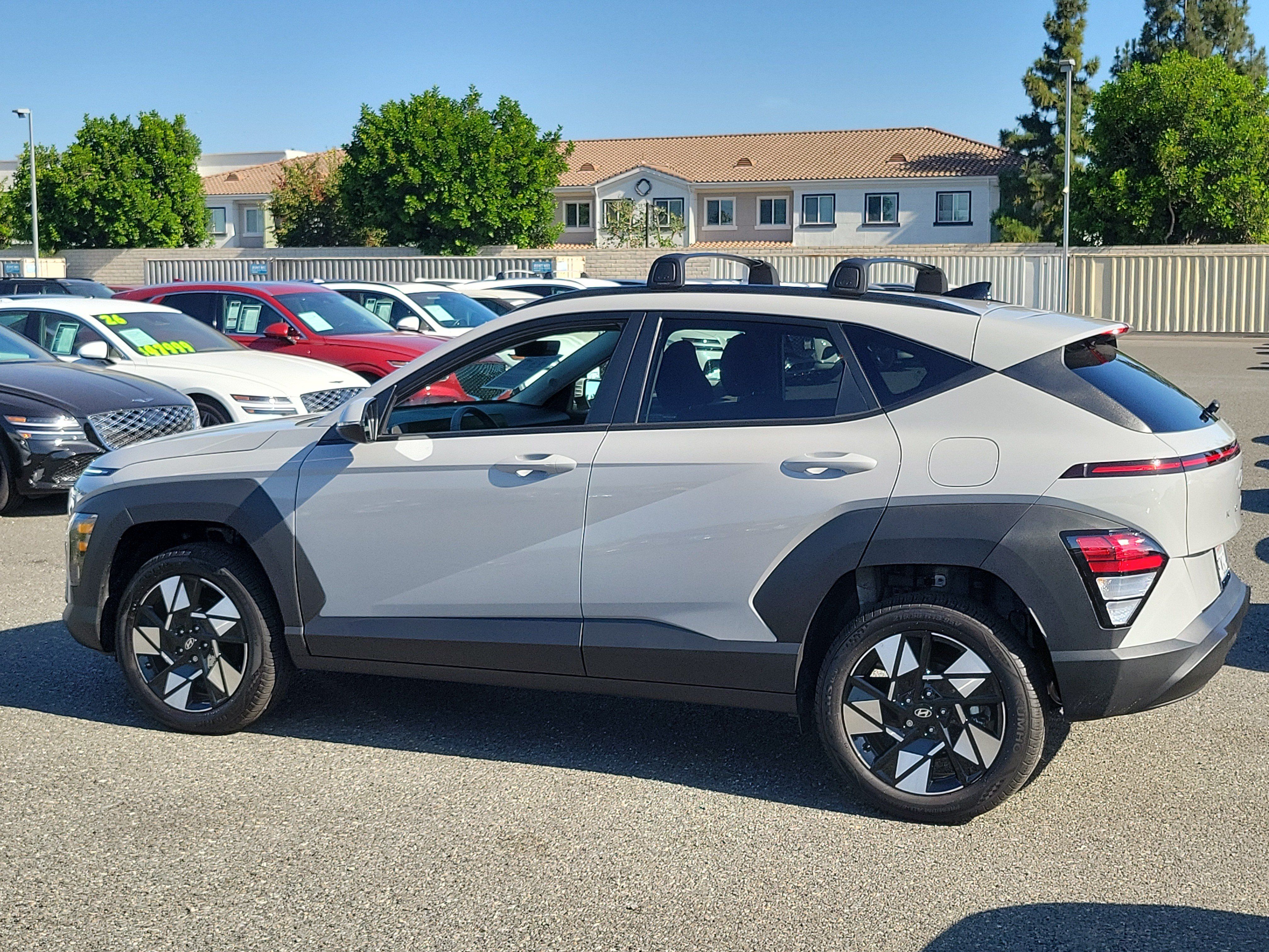 Certified 2025 Hyundai Kona SEL AWD/4WD image 28