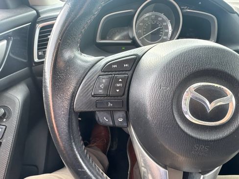 Used 2014 MAZDA MAZDA3 i Grand Touring FWD image 17