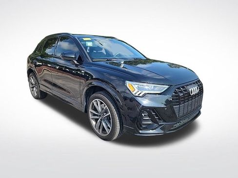 Used 2022 Audi Q3 2.0T Premium Plus w/ Premium Plus Package AWD/4WD image 3