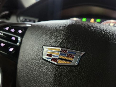 Used 2015 Cadillac Escalade Premium image 29