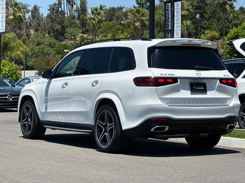 Certified 2025 Mercedes-Benz GLS 450 4MATIC image 5