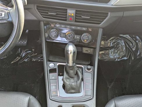 Used 2019 Volkswagen Jetta SE FWD image 17