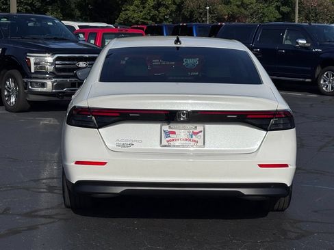 Used 2026 Honda Accord SE image 19