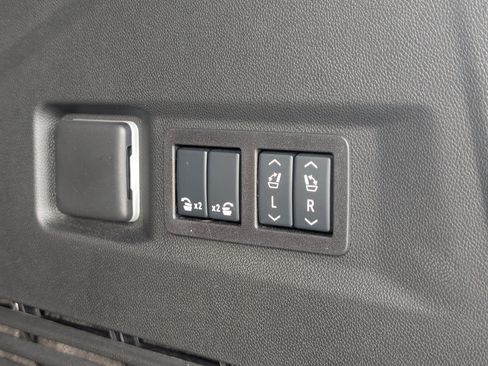 Used 2026 Chevrolet Tahoe RST w/ Comfort Package RWD image 21