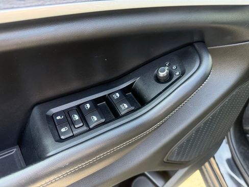 Used 2023 Jeep Grand Cherokee Limited AWD/4WD image 13
