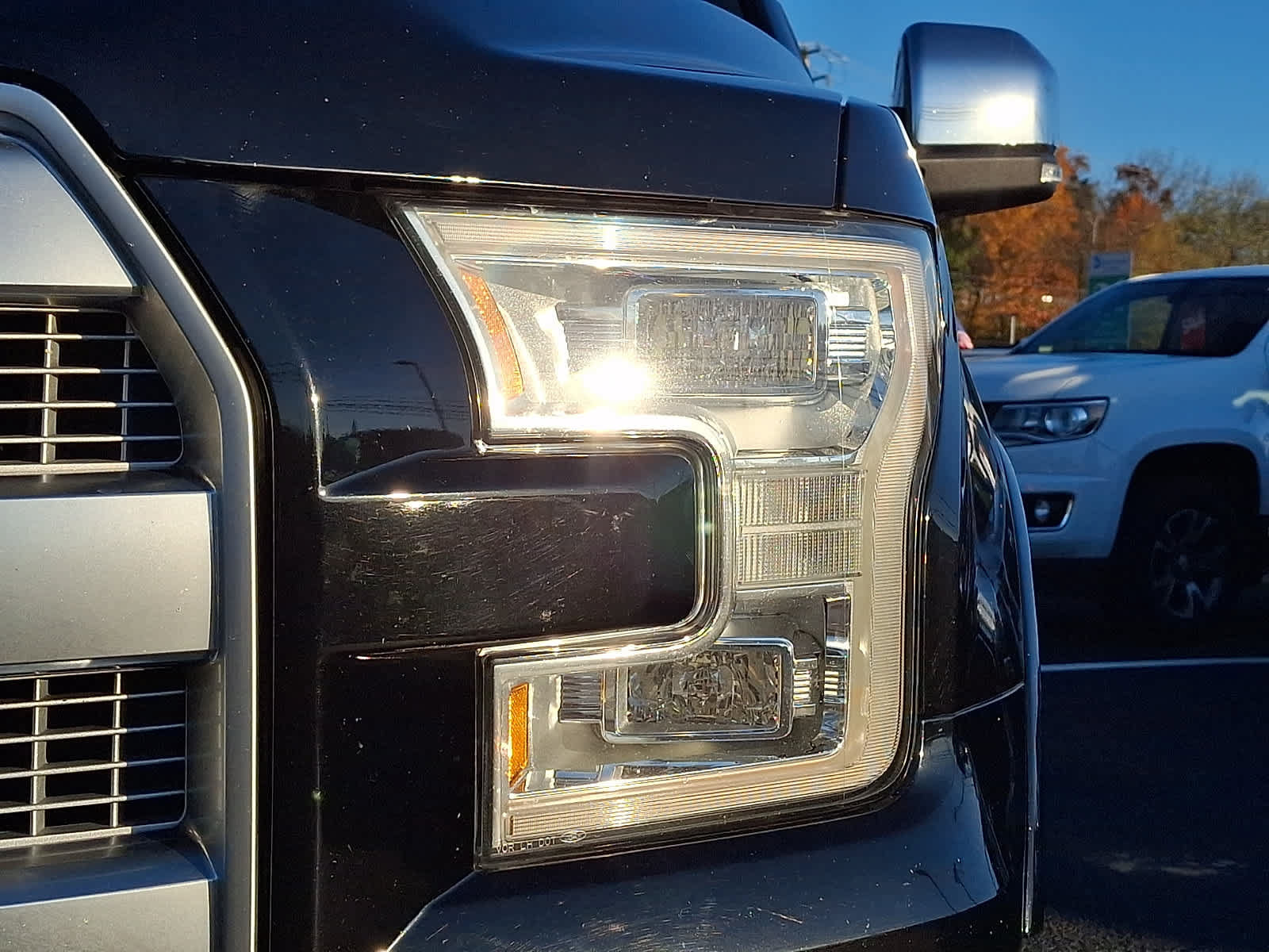 Used 2016 Ford F150 Platinum w/ Equipment Group 701A Luxury AWD/4WD image 10