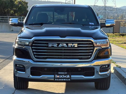 New 2026 RAM 1500 Laramie AWD/4WD image 9