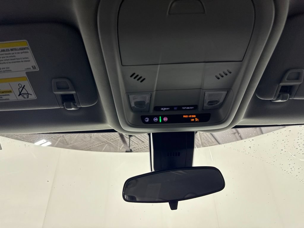 Used 2024 Chevrolet Equinox LT FWD image 31