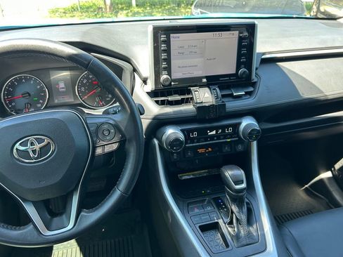 Used 2021 Toyota RAV4 XLE Premium FWD image 18