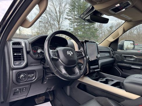 Used 2019 RAM 1500 Laramie image 14