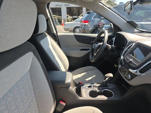 Used 2023 Chevrolet Equinox LT FWD image 8
