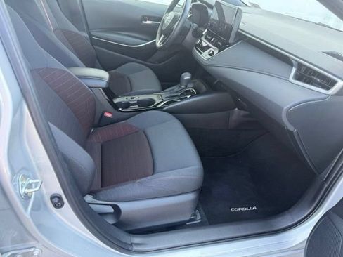 Used 2025 Toyota Corolla SE FWD image 16