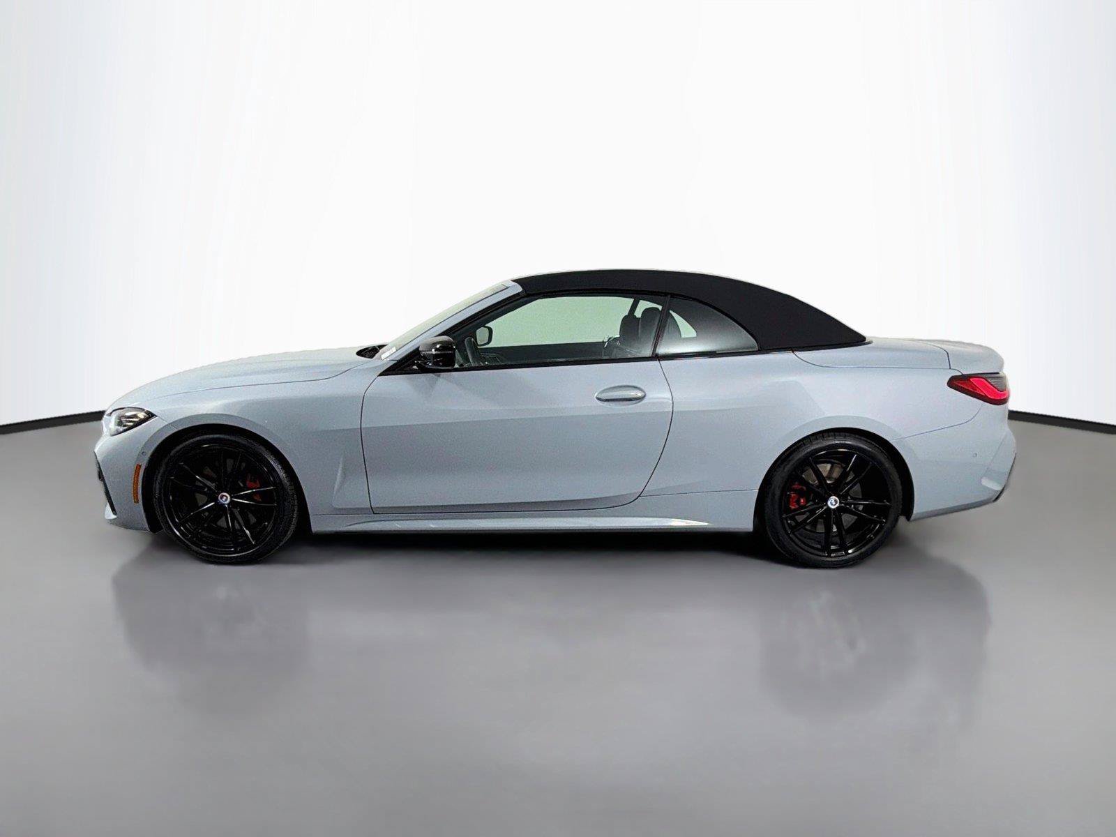 Used 2023 BMW M440i Convertible w/ Premium Package RWD image 8
