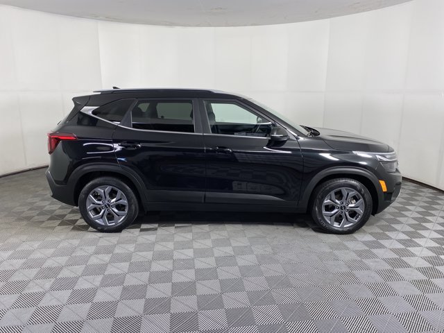 Used 2024 Kia Seltos S FWD image 6