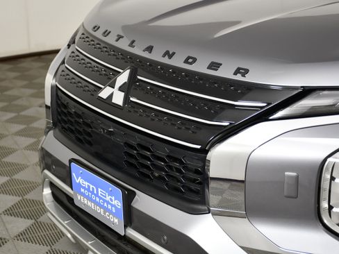 Used 2022 Mitsubishi Outlander SEL AWD/4WD image 11