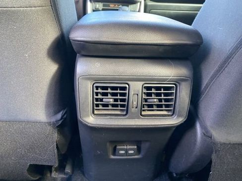 Used 2022 Toyota RAV4 XLE image 23