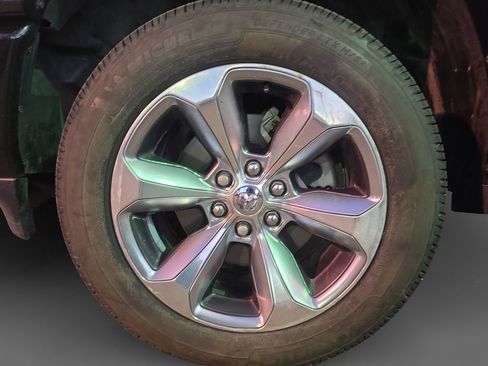 Used 2020 RAM 1500 Limited image 16