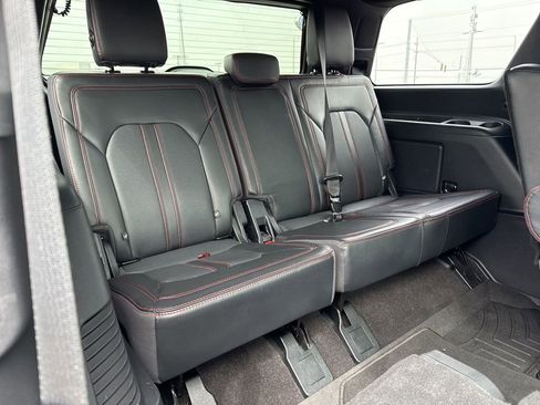 Used 2022 Ford Expedition Limited w/ Equipment Group 303A AWD/4WD image 22
