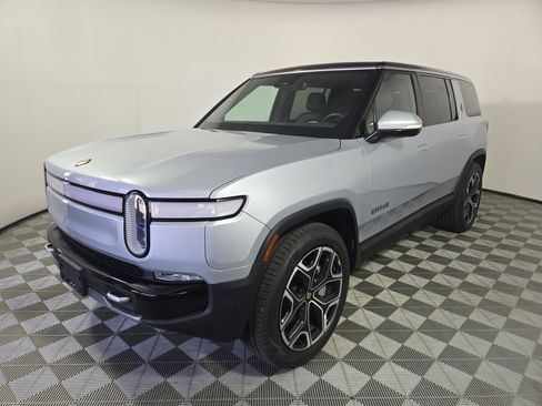 Used 2024 Rivian R1S Adventure AWD/4WD image 1