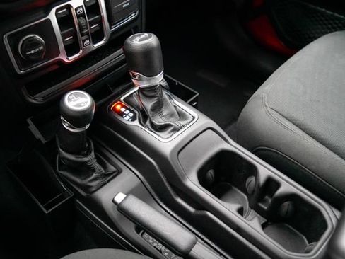 Used 2020 Jeep Wrangler Unlimited Sport S AWD/4WD image 26