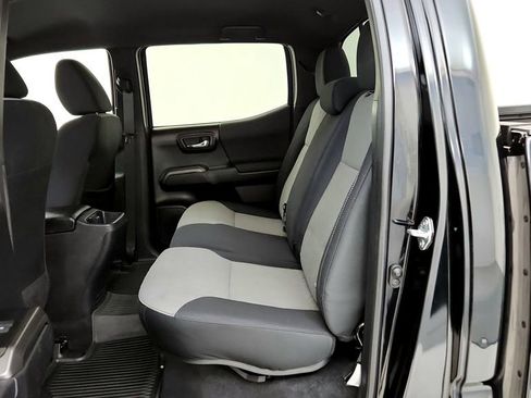 Certified 2022 Toyota Tacoma TRD Off-Road w/ Technology Package AWD/4WD image 20