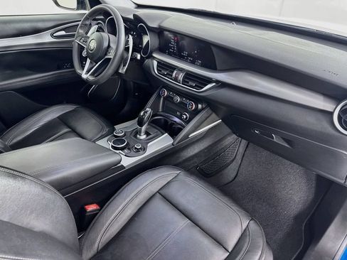 Used 2018 Alfa Romeo Stelvio Sport w/ Quick Order Package 22J Sport AWD/4WD image 36