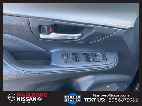 Used 2025 Toyota Grand Highlander AWD image 26