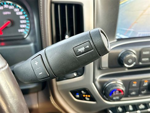 Used 2018 GMC Sierra 1500 SLT image 22