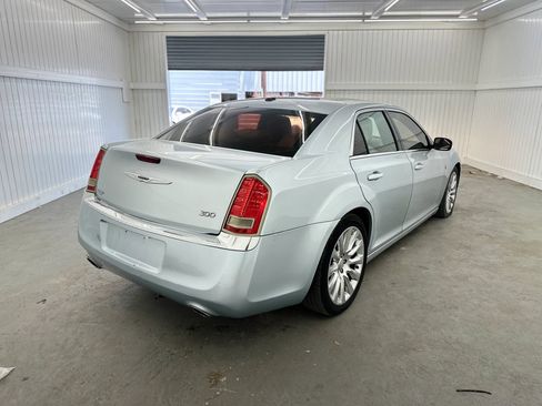 Used 2013 Chrysler 300 Motown image 5
