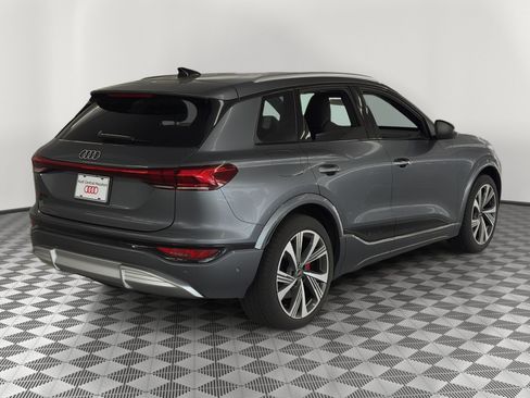 Certified 2025 Audi SQ6 e-tron Prestige w/ 21" Wheel Package AWD/4WD image 9