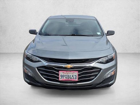 Used 2023 Chevrolet Malibu LT image 2