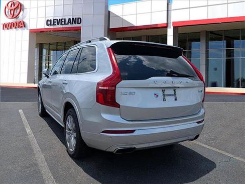 Used 2018 Volvo XC90 T6 Momentum w/ Convenience Package AWD/4WD image 7