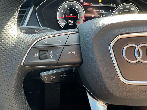 Used 2025 Audi Q5 Prestige image 19