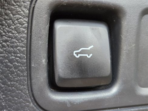 Used 2024 Lincoln Navigator Reserve image 18