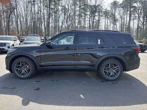 New 2026 Ford Explorer ST w/ Sun And Sound Package image 5