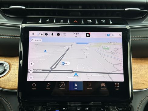 Used 2021 Jeep Grand Cherokee L Summit AWD/4WD image 22