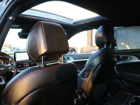 Used 2019 Genesis G70 3.3T Advanced w/ Sport Package image 11