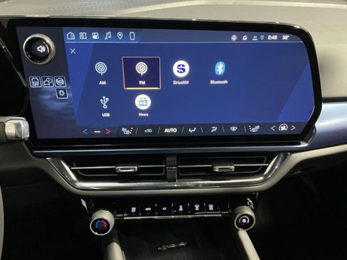 New 2026 Chevrolet Equinox EV LT image 26