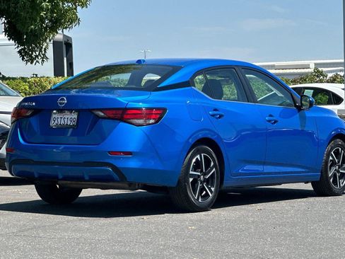 Certified 2025 Nissan Sentra SV FWD image 4
