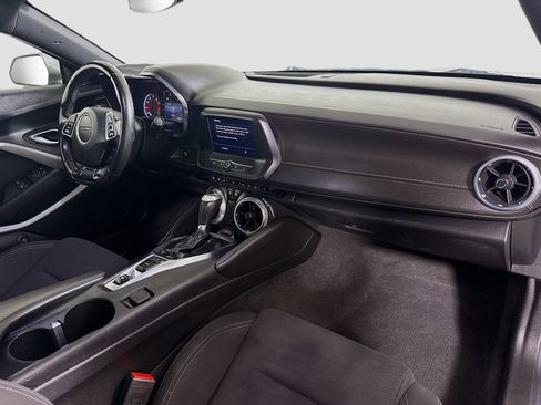 Used 2020 Chevrolet Camaro LS image 28