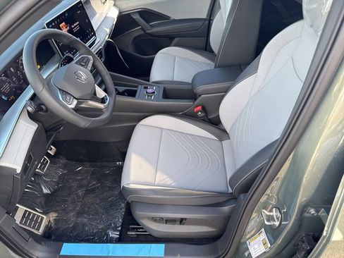 New 2026 Volkswagen Tiguan SE R-Line image 5