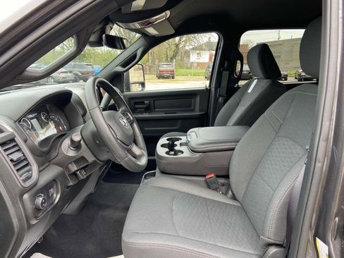 New 2025 RAM 2500 Tradesman AWD/4WD image 12