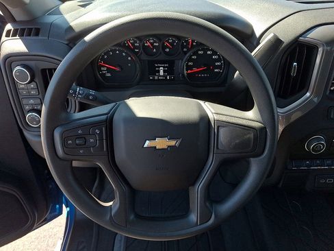 Used 2024 Chevrolet Silverado 1500 Custom image 18