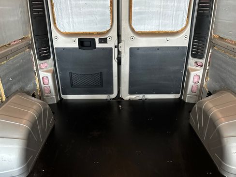 Used 2017 RAM ProMaster 2500 w/ Mopar Trailer Tow Group FWD image 18