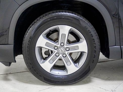 Used 2025 Honda Pilot EX-L image 17