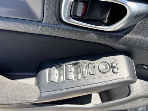 Used 2023 Honda Civic LX image 17