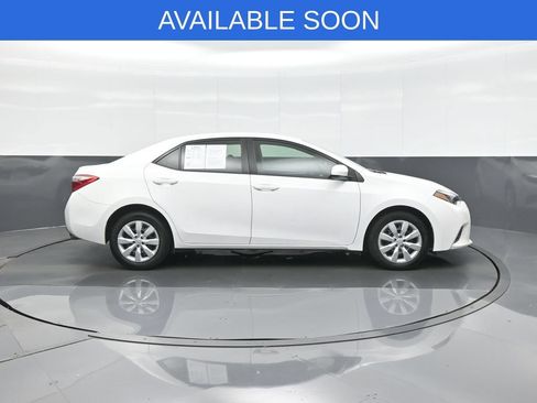 Used 2015 Toyota Corolla LE FWD image 8