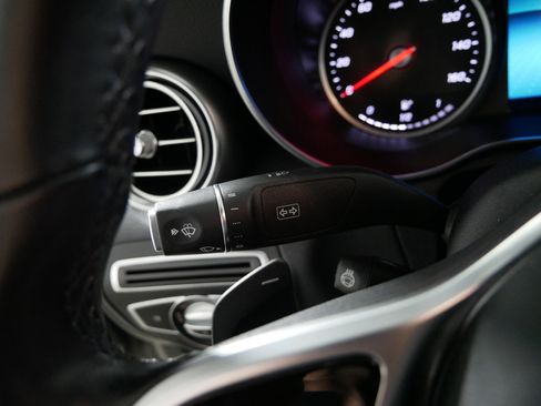 Used 2019 Mercedes-Benz C 300 4MATIC Sedan image 32