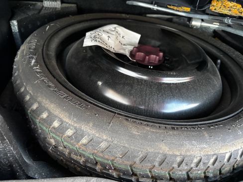 Used 2005 Scion xB image 23