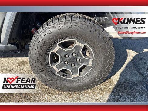 Used 2022 Jeep Gladiator Mojave w/ LED Lighting Group image 18